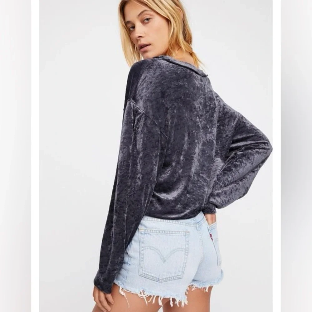 Free People Milan Layering Crushed Velvet Top - Washed Black - Gray - Grey sz. S